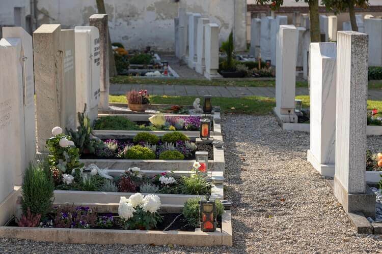 cemetery in Tulsa, OK